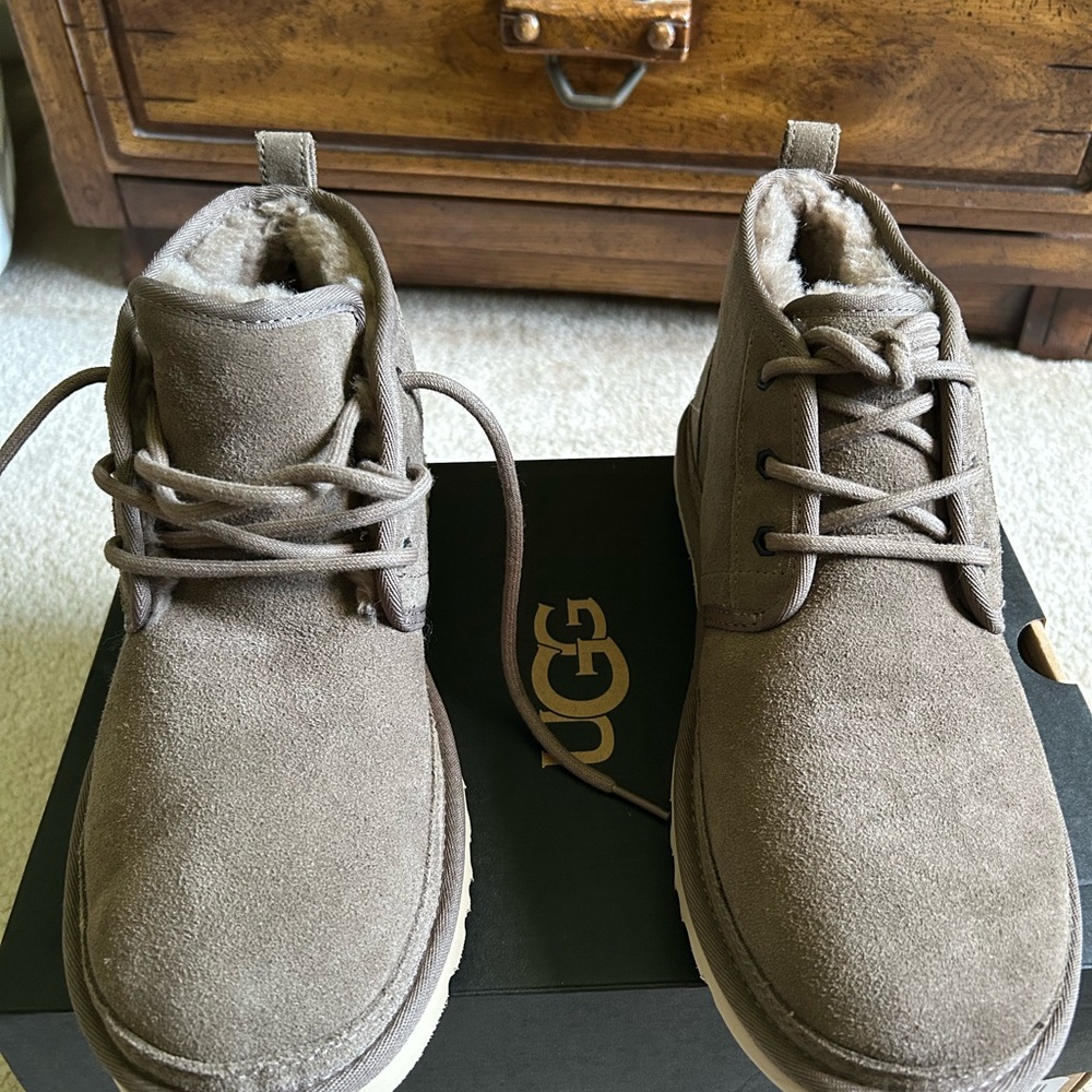 UGG Men's Tan Chukka Boots